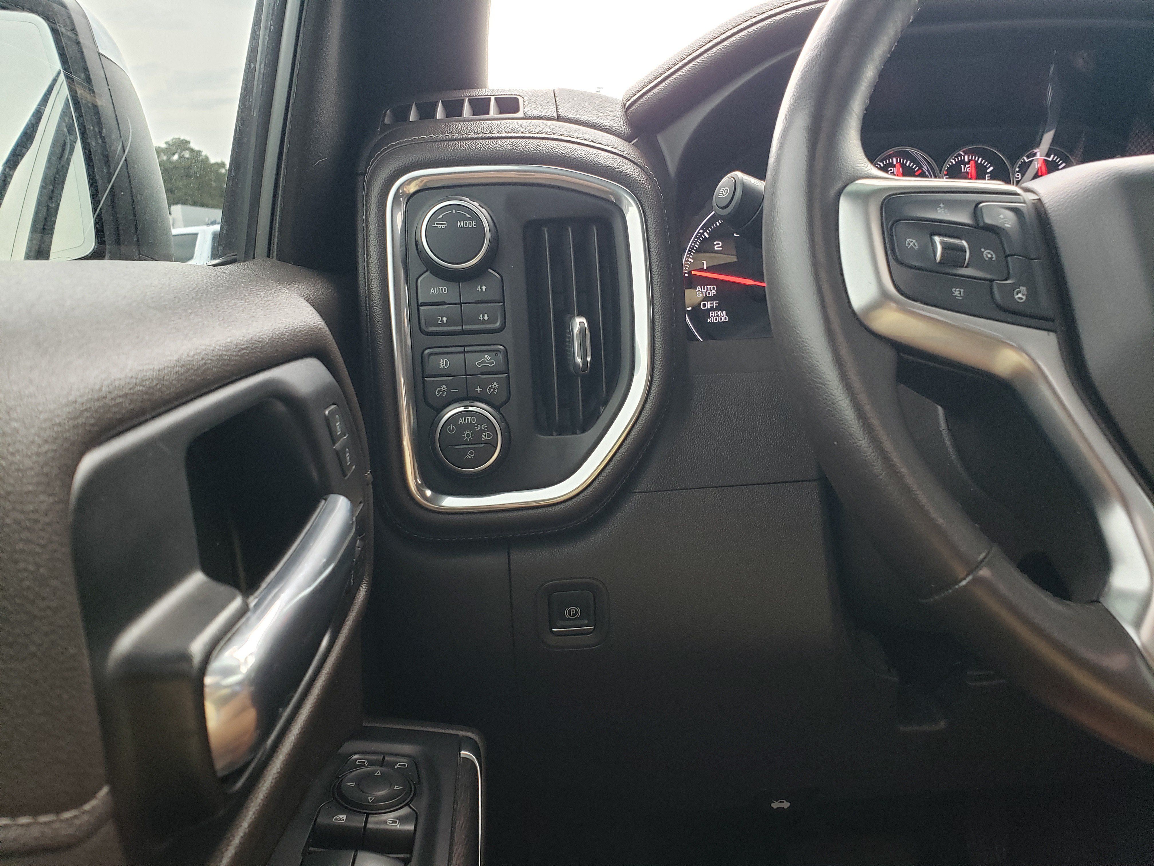 Used 2021 Chevrolet Silverado 1500 LTZ w/ LTZ Premium Package AWD/4WD image 13