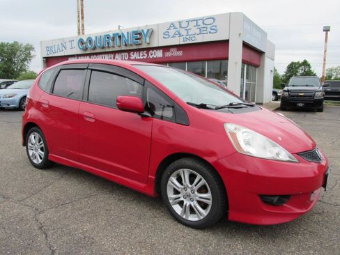 Used 2011 Honda Fit Sport image 2