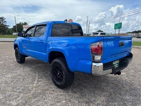 Used 2020 Toyota Tacoma SR5 RWD image 3