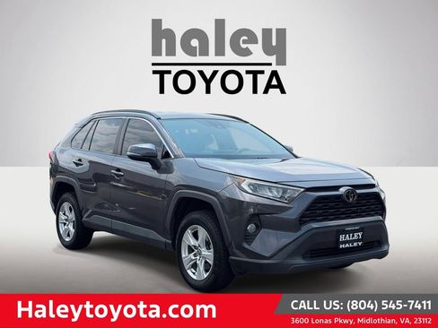 Used 2021 Toyota RAV4 XLE AWD/4WD image 1