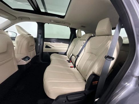 Used 2022 INFINITI QX60 Sensory w/ Cargo Package image 9