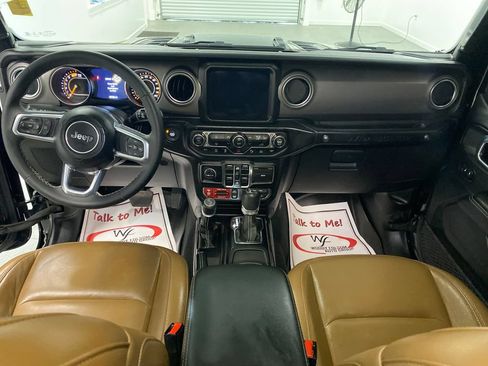 Used 2023 Jeep Wrangler Unlimited Rubicon w/ Safety Group AWD/4WD image 19