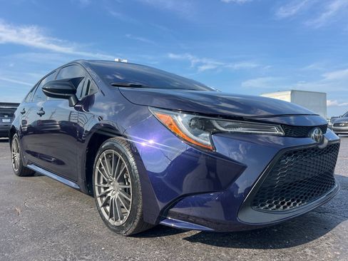 Used 2022 Toyota Corolla LE FWD image 1