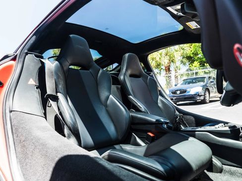 Used 2023 McLaren GT RWD image 23