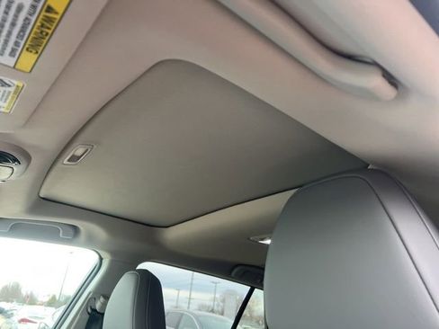 Used 2025 Subaru Outback Limited image 13