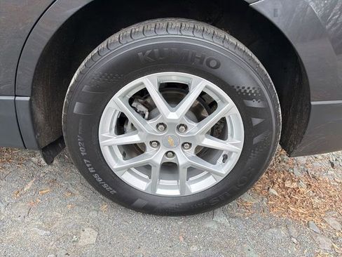 Used 2023 Chevrolet Equinox LT image 6