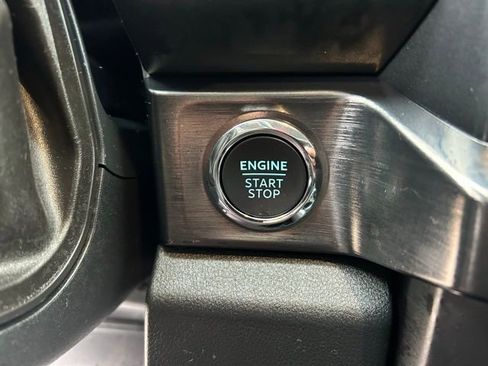 Used 2025 Ford F350 Lariat w/ Black Appearance Package image 24