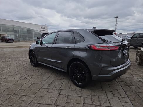 Used 2024 Ford Edge ST-Line image 3