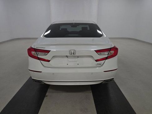 Used 2021 Honda Accord Touring image 8