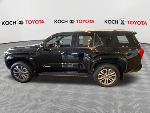 Certified 2025 Toyota 4Runner Limited AWD/4WD image 4