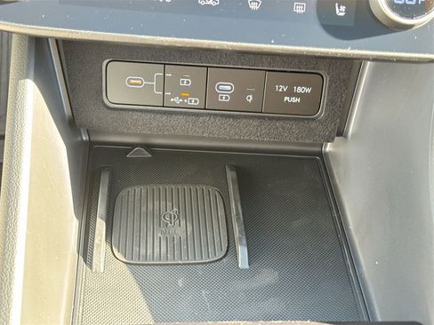 New 2025 Hyundai Sonata Limited image 22