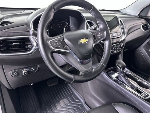 Used 2024 Chevrolet Equinox Premier image 10