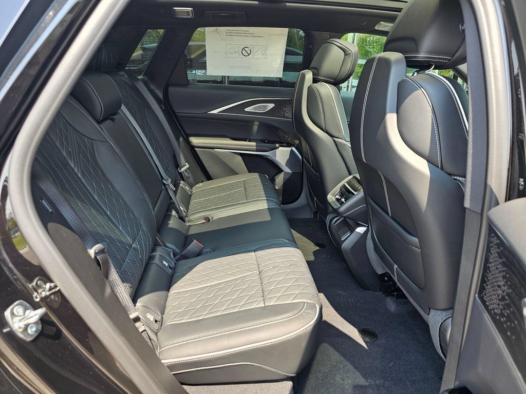 New 2026 Cadillac Lyriq V AWD/4WD image 12
