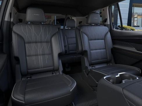 New 2026 Buick Enclave Avenir AWD/4WD image 17