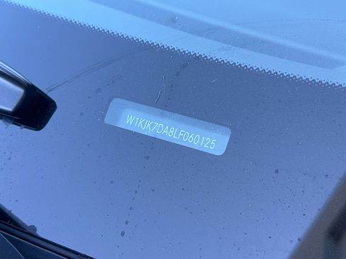 Used 2020 Mercedes-Benz SL 550 image 3