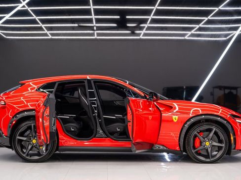 Used 2023 Ferrari Purosangue image 9