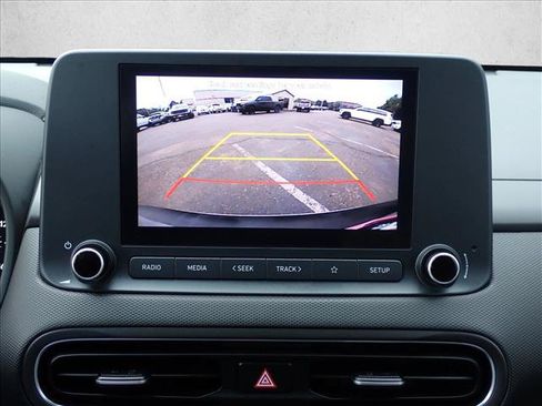 Used 2022 Hyundai Kona SE AWD/4WD image 16
