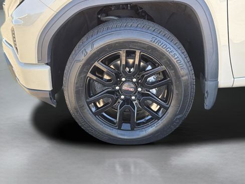 Used 2022 GMC Sierra 1500 Elevation image 9
