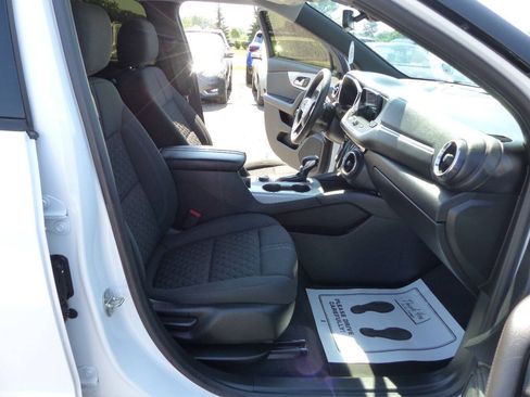 Used 2022 Chevrolet Blazer LT FWD image 58
