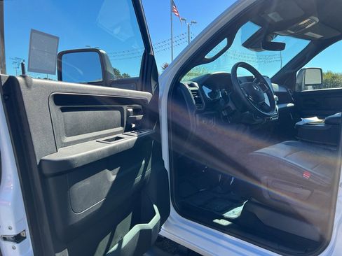New 2026 RAM 2500 Tradesman AWD/4WD image 10