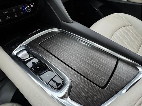 Used 2023 Buick Enclave Avenir w/ Avenir Technology Package image 30