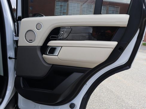Used 2019 Land Rover Range Rover HSE AWD/4WD image 16