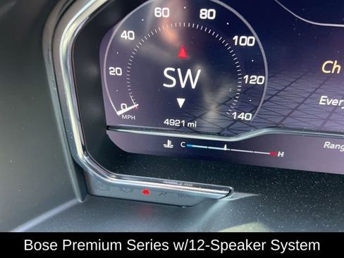 Used 2025 GMC Sierra 1500 Denali Ultimate image 8