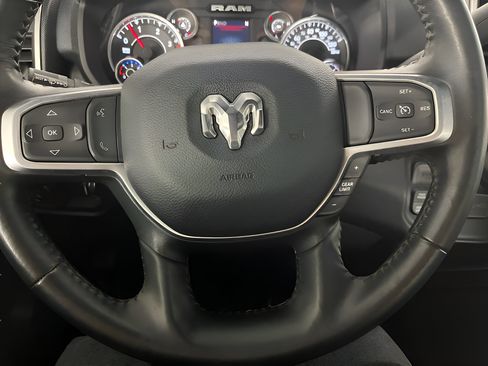 Used 2024 RAM 2500 Big Horn AWD/4WD image 20