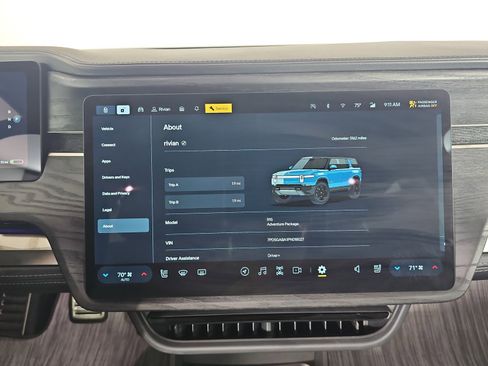 Used 2023 Rivian R1S Adventure image 29