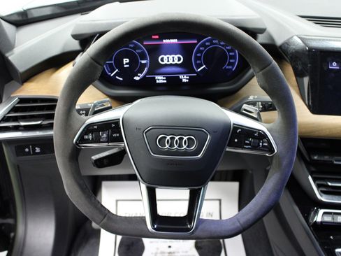 Used 2023 Audi e-tron GT Premium Plus image 16