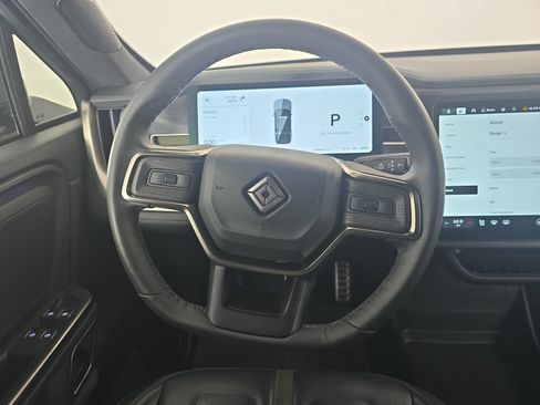 Used 2024 Rivian R1S Adventure AWD/4WD image 28