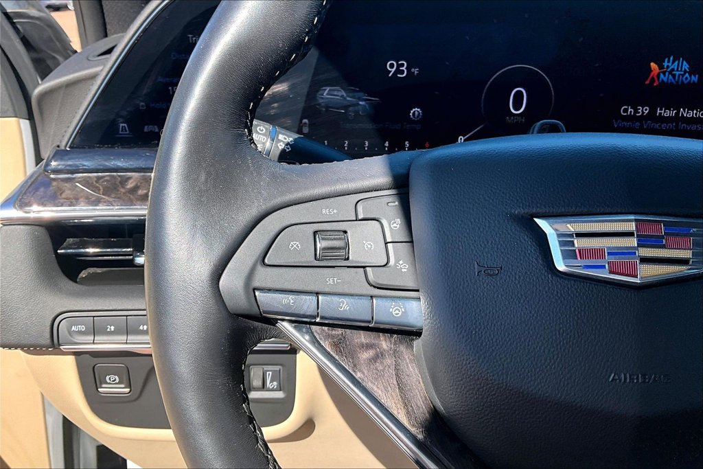 Used 2023 Cadillac Escalade ESV Premium Luxury w/ LPO, Floor Liner Package AWD/4WD image 20