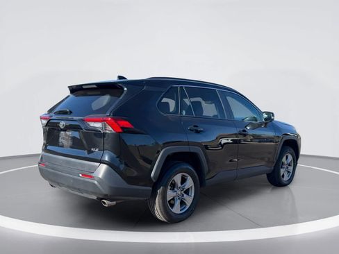 Used 2024 Toyota RAV4 XLE FWD image 4