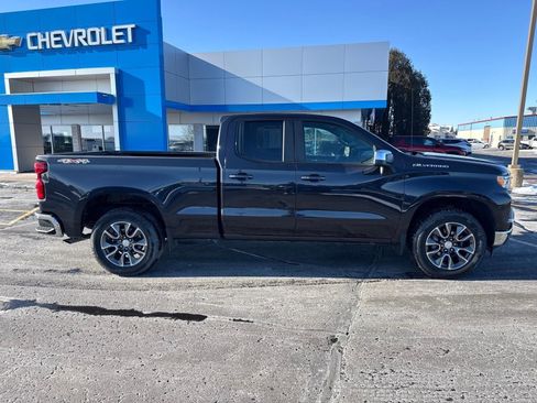 Certified 2023 Chevrolet Silverado 1500 LT image 2