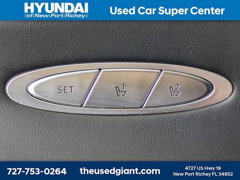 Used 2022 Genesis GV70 2.5T w/ Select Package AWD/4WD image 26