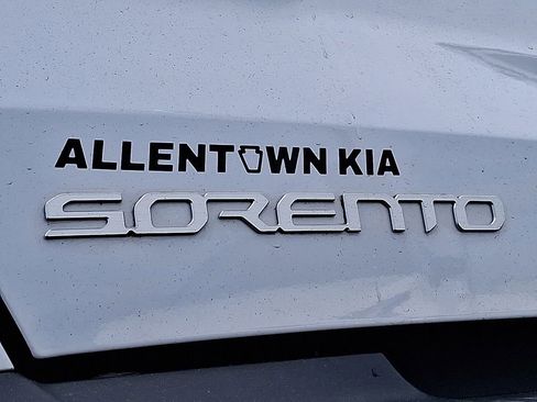 Certified 2023 Kia Sorento X-Line EX image 33