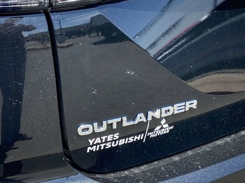 New 2026 Mitsubishi Outlander SE FWD image 29