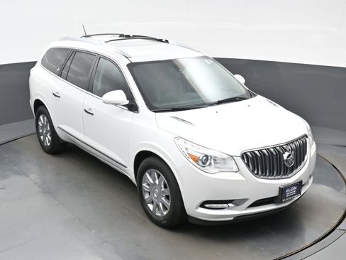 Used 2017 Buick Enclave Premium AWD/4WD image 38