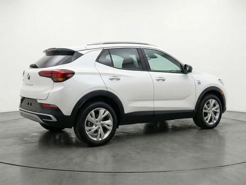 Used 2025 Buick Encore GX Preferred FWD image 9