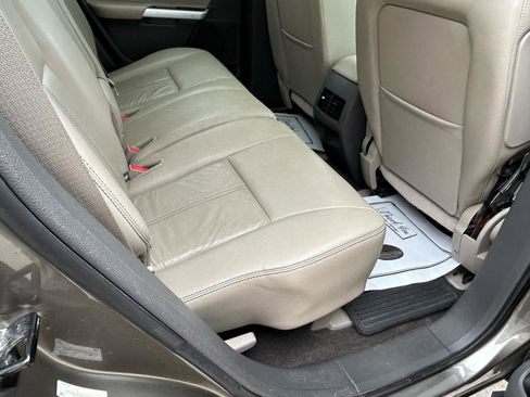 Used 2013 Ford Edge SEL FWD image 11