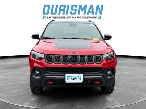 Used 2023 Jeep Compass Trailhawk w/ Sun and Sound Group AWD/4WD image 8
