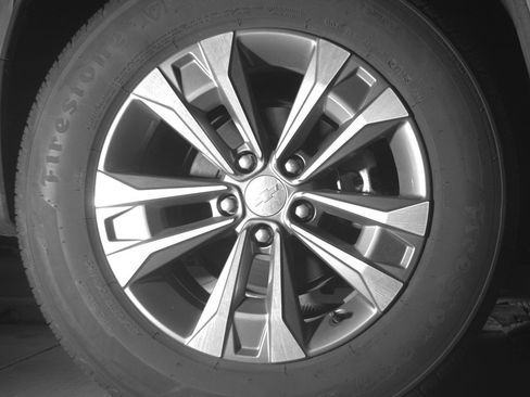 Used 2025 Chevrolet Equinox LT FWD image 15