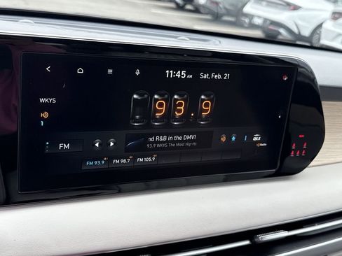 Used 2023 Hyundai Palisade Limited image 17