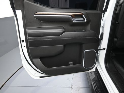 Used 2023 GMC Sierra 1500 Elevation image 13