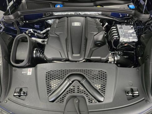 New 2026 Porsche Macan S AWD/4WD image 11