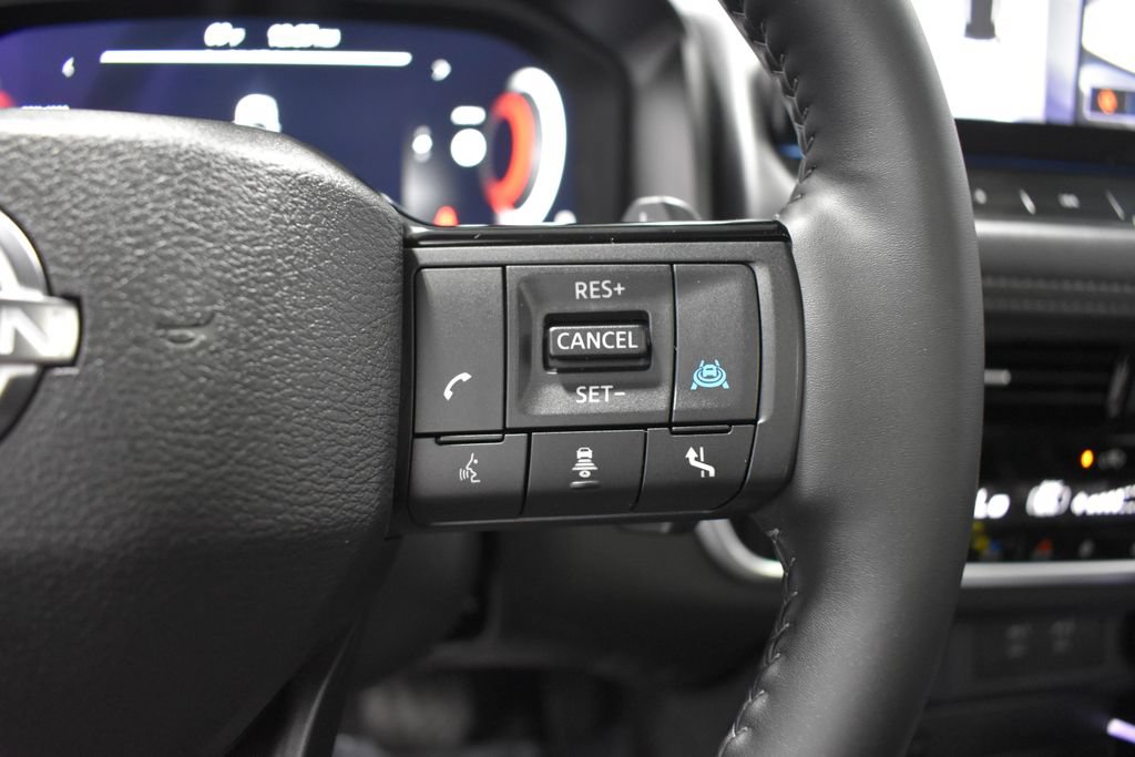 Certified 2026 Nissan Rogue Platinum w/ Tech Package AWD/4WD image 33