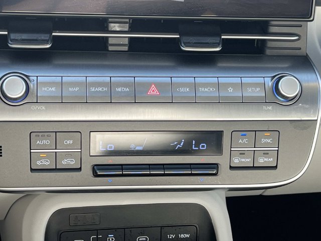 Certified 2025 Hyundai Kona SEL FWD image 30