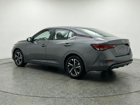 Used 2025 Nissan Sentra SV FWD image 6