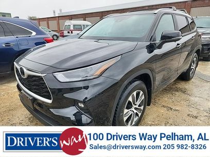 Used 2023 Toyota Highlander XLE