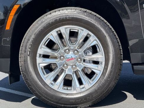 Used 2025 GMC Yukon XL Denali image 15